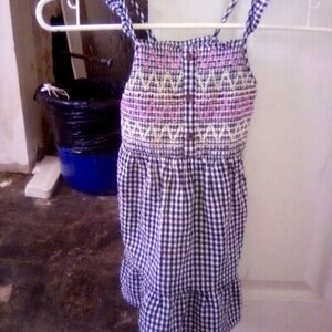 Little girls dress size 4